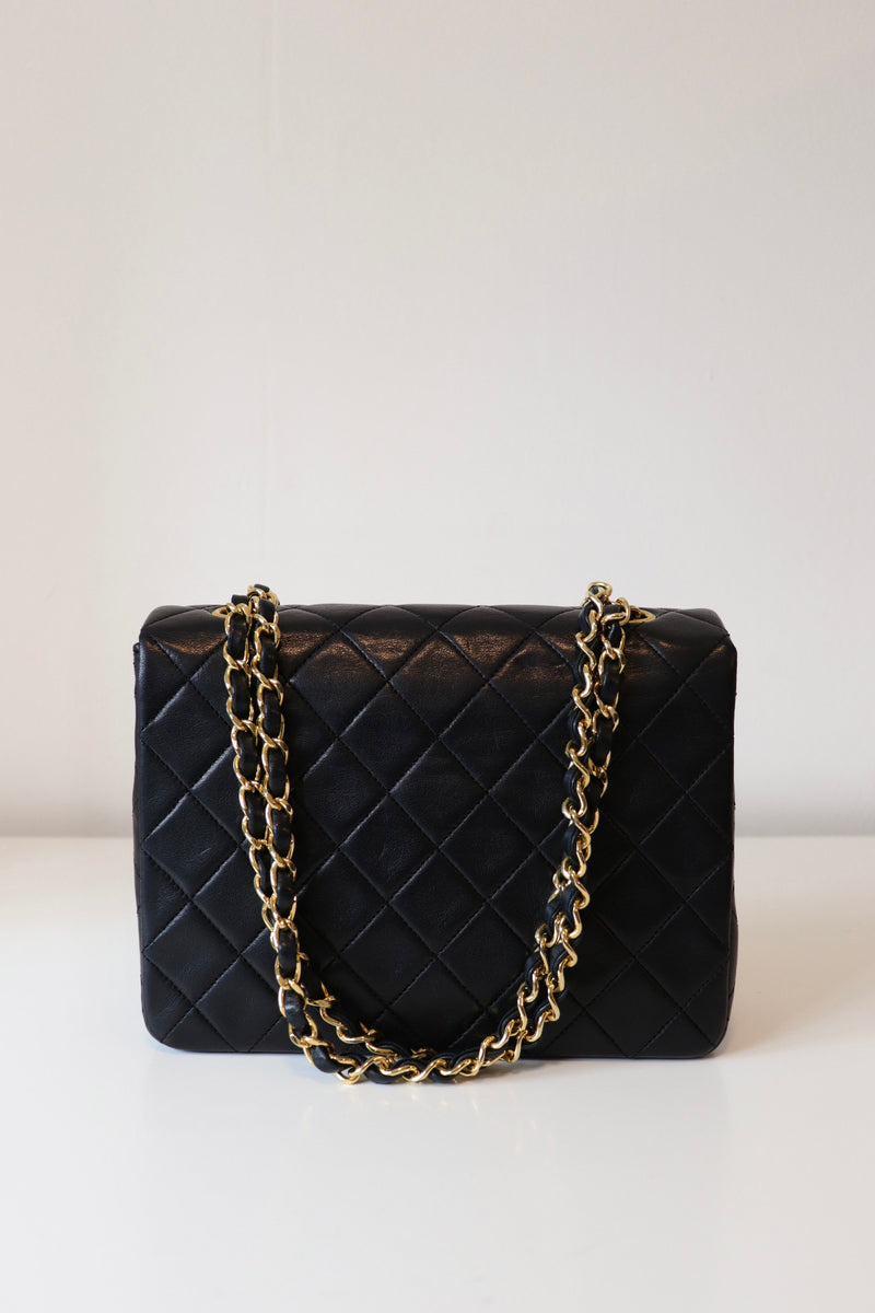 Chanel tas vintage Mini Square Second hand designer bag
